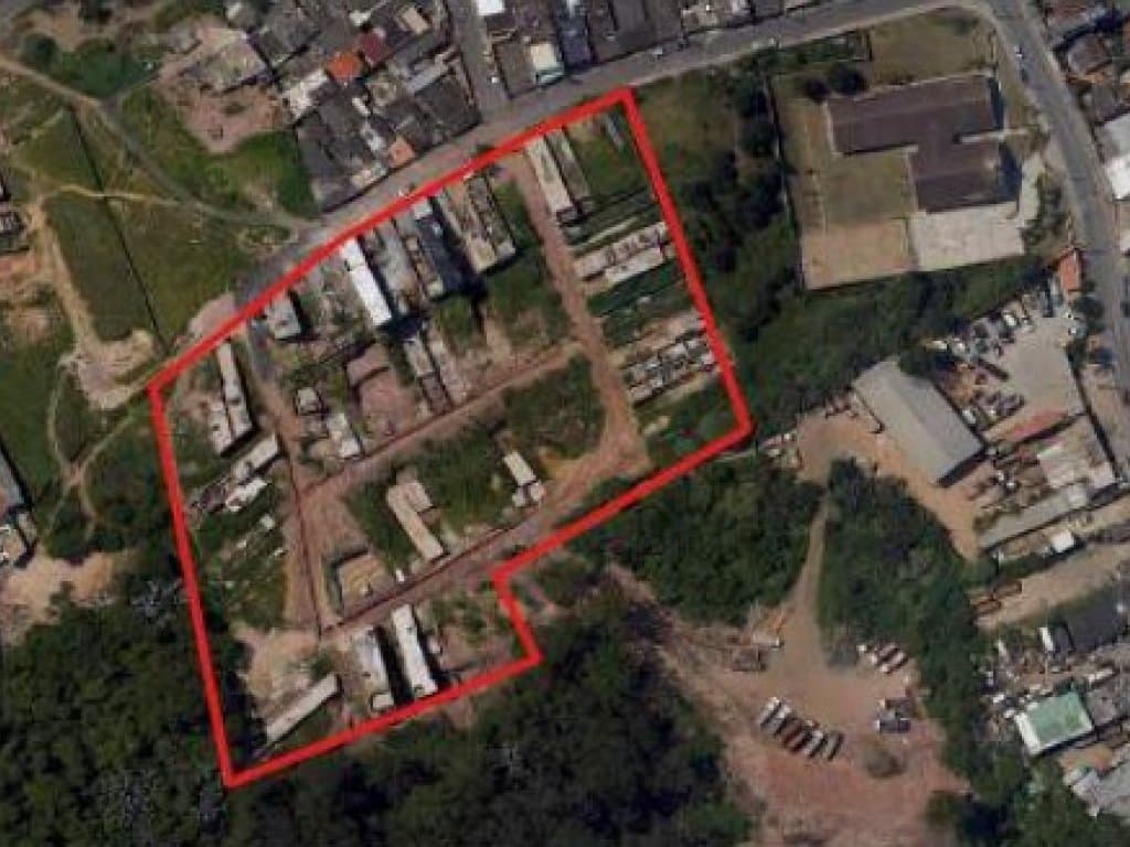 Foto 2 de 6: Terreno em leilão em Embu Das Artes - SP, bairro Jardim Bela Vista — Direitos sobre Área 14.758 m² (com construções) - Jardim Bela Vista - Embu das Artes - SP