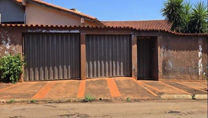 Foto 1 de 4: Casa em leilão em Santa Helena De Goiás - GO, bairro Planalto — Casa 178 m² - Planalto - Santa Helena de Goiás - GO