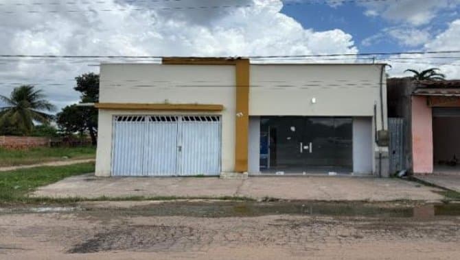 Foto 1 de 2: Casa em leilão em Bela Vista Do Maranhão - MA, bairro Centro — Casa 140 m² - Bela Vista do Maranhão-MA - Rua do Comércio, 11 - Centro