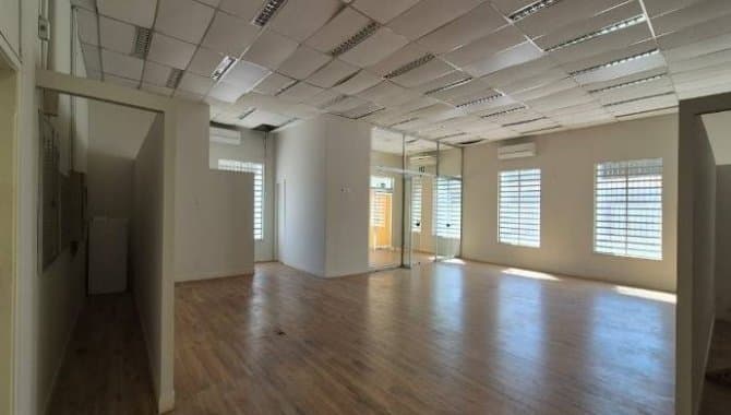Foto 3 de 11: Imóvel em leilão em Oscar Bressane - SP, bairro Centro — Ex-Agência 240 m² - Centro - Oscar Bressane - SP