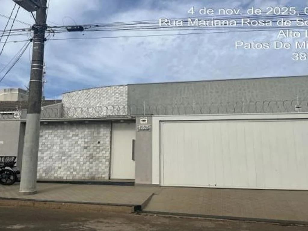 Foto 2 de 2: Casa em leilão em Patos De Minas - MG, bairro Alto Limoeiro — Casa 202 m² - Patos de Minas-MG - Rua Mariana Rosa de Sousa (Maroca), 133 - Alto Limoeiro