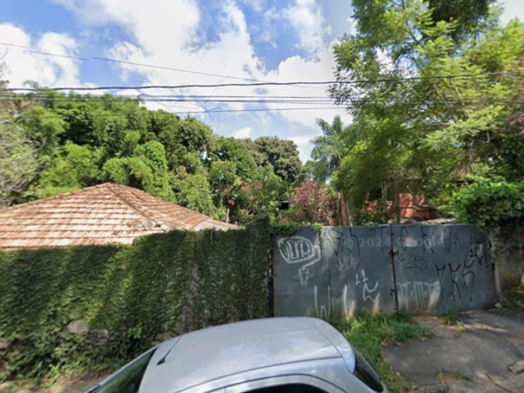 Foto 3 de 3: Terreno em leilão em São Roque - SP, bairro Bairro do Marmeleiro — Terreno com 1.378 m² e 02 Casas (115 m² e 138 m²) em São Roque - SP