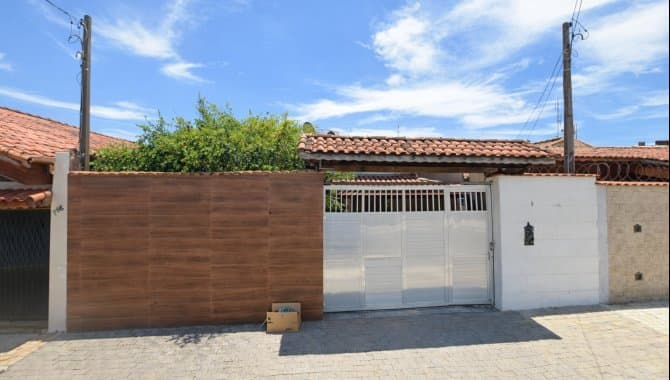 Foto 1 de 2: Casa em leilão em Guaratinguetá - SP — Casa 61 m² - Residencial Village Santana - Guaratinguetá - SP