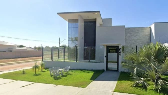 Foto 1 de 2: Casa em leilão em Água Boa - MT, bairro Centro — Casa 319 m² - Centro - Água Boa - MT