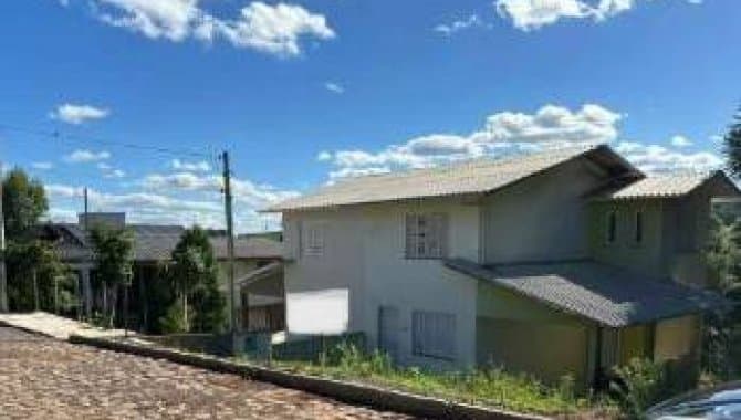 Foto 1 de 29: Casa em leilão em Jari - RS — Casa 94 m² - Jursi - Sananduva - RS