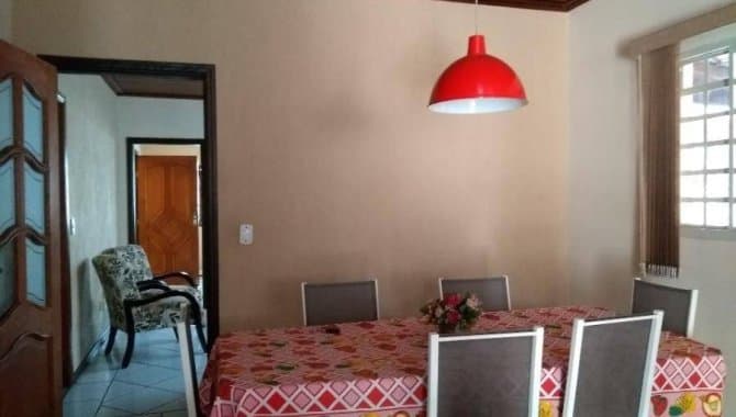 Foto 13 de 36: Casa em leilão em Cafelândia - SP, bairro Parte Baixa — Casa 291 m² - Parte Baixa - Cafelândia - SP