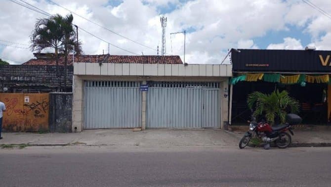 Foto 1 de 8: Casa em leilão em Recife - PE, bairro Cordeiro — Casa 65 m² - Cordeiro - Recife - PE