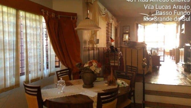 Foto 10 de 50: Casa em leilão em Passo Fundo - RS, bairro Lucas Araújo — Casa 206 m² - Lucas Araújo - Passo Fundo - RS