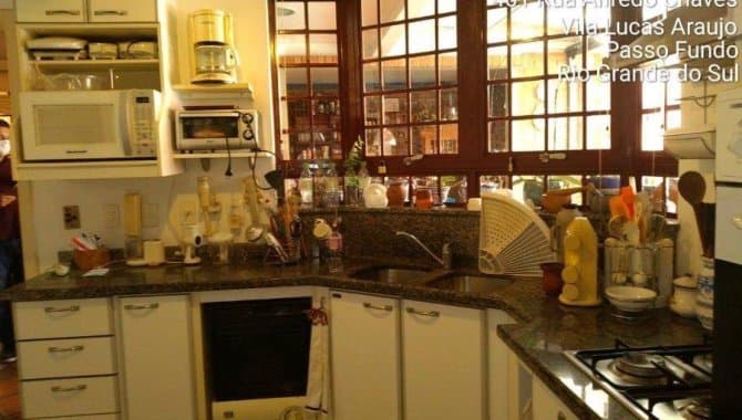 Foto 16 de 50: Casa em leilão em Passo Fundo - RS, bairro Lucas Araújo — Casa 206 m² - Lucas Araújo - Passo Fundo - RS