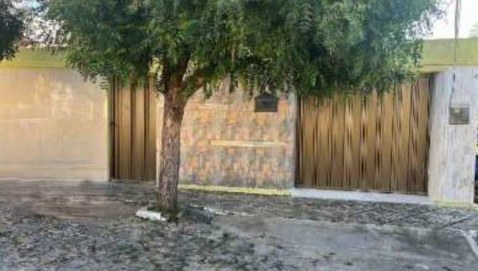 Foto 9 de 14: Casa em leilão em Senador Pompeu - CE — Casa 180 m² - Conjunto Cohab - Senador Pompeu - CE