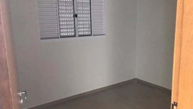 Foto 2 de 12: Casa em leilão em Sarandi - PR, bairro Jardim França — Casa em Condomínio 69 m² - Jardim França - Sarandi - PR