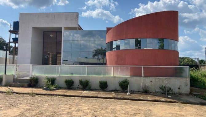 Foto 3 de 14: Casa em leilão em Colniza - MT, bairro Garça Ii — Casa em Condomínio 316 m² - Garça II - Colniza - MT