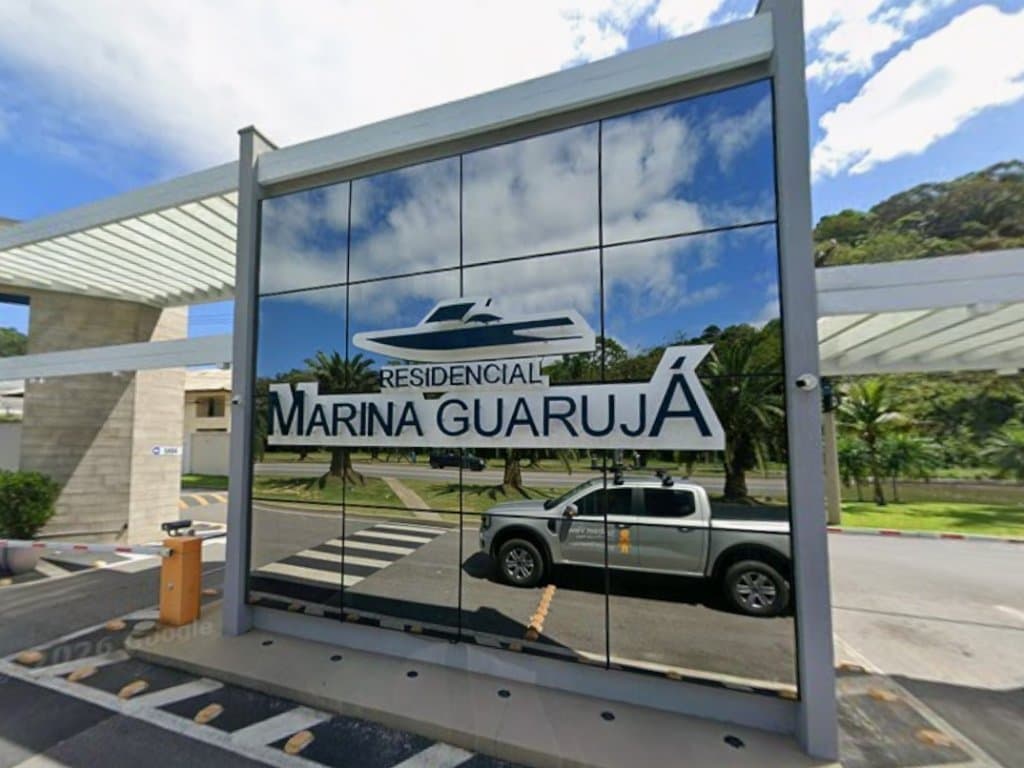 Foto 3 de 3: Terreno em leilão em Guarujá - SP — Terreno 1.540 m² (Lote 09 Quadra 03) - Residencial Marina Guarujá - Guarujá - SP