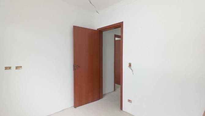 Foto 6 de 12: Casa em leilão em Iguatu - PR — Casa em Condomínio 163 m² (01 vaga) - Iguaçu - Araucária - PR