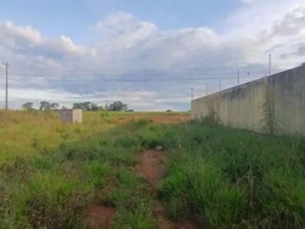 Foto 6 de 6: Terreno em leilão em Chapada Dos Guimarães - MT — Terreno 300 m² (Lt. 09 da Qd. 04) - Residencial Vale da Chapada - Chapada dos Guimarães - MT