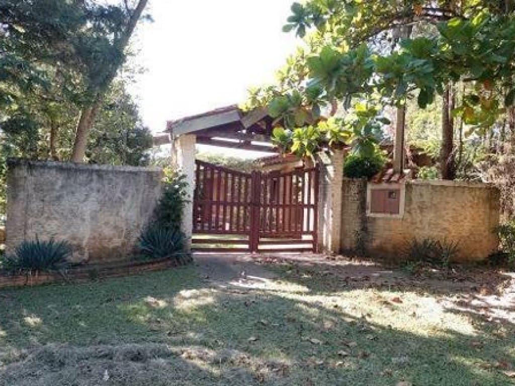 Terreno em leilão em Porto Feliz - SP, bairro Avecuia do Alto — Chácara em Área de 3.000 m² - Loteamento São Francisco - Porto Feliz - SP
