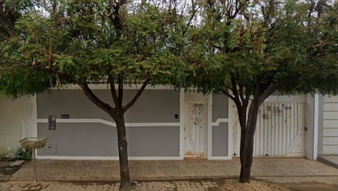 Foto 6 de 6: Casa em leilão em Santa Maria Da Vitória - BA, bairro Centro — Casa 249 m² - Centro - Santa Maria da Vitória - BA