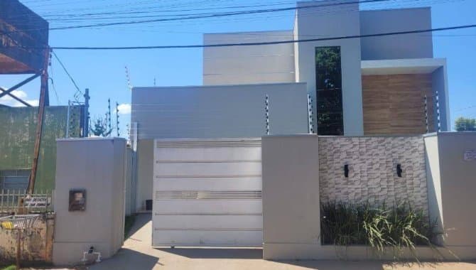 Foto 1 de 15: Casa em leilão em Poconé - MT, bairro Centro — Casa 220 m² - Centro - Poconé - MT