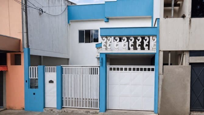 Casa em leilão em Guaratinguetá - SP — Casa 298 m² - Parque Residencial Columbia - Guaratinguetá - SP