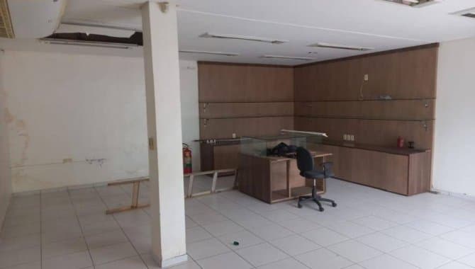 Foto 20 de 23: Comercial em leilão em Rondonópolis - MT, bairro Vila Birigui — Imóvel Comercial e Residencial  242 m² - Vila Birigui - Rondonópolis - MT