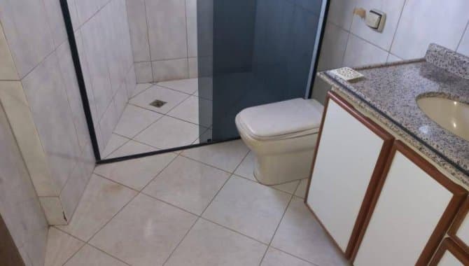 Foto 12 de 23: Comercial em leilão em Rondonópolis - MT, bairro Vila Birigui — Imóvel Comercial e Residencial  242 m² - Vila Birigui - Rondonópolis - MT