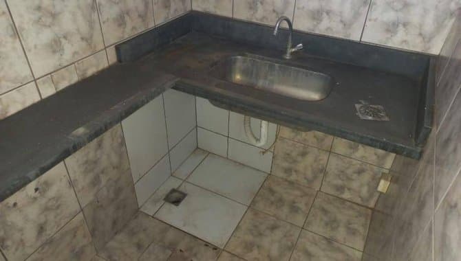 Foto 9 de 23: Comercial em leilão em Rondonópolis - MT, bairro Vila Birigui — Imóvel Comercial e Residencial  242 m² - Vila Birigui - Rondonópolis - MT