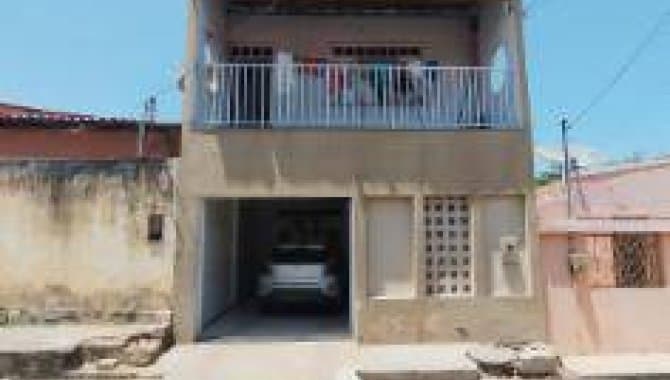 Casa em leilão em Bacabal - MA, bairro Centro — Casa 263 m² - Centro - Bacabal - MA