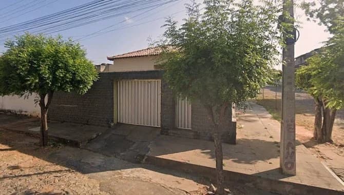 Casa em leilão em Crateús - CE, bairro Planalto — Casa 144 m² - Planalto - Crateús - CE