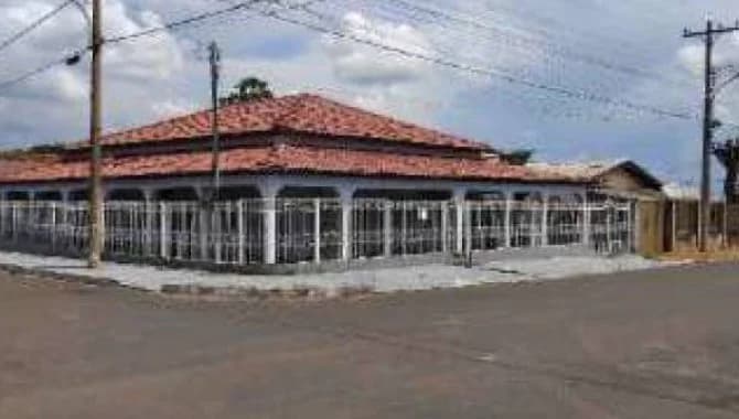 Foto 2 de 3: Casa em leilão em Nortelândia - MT, bairro Da Ponte — Casa 304 m² - Da Ponte - Nortelândia - MT