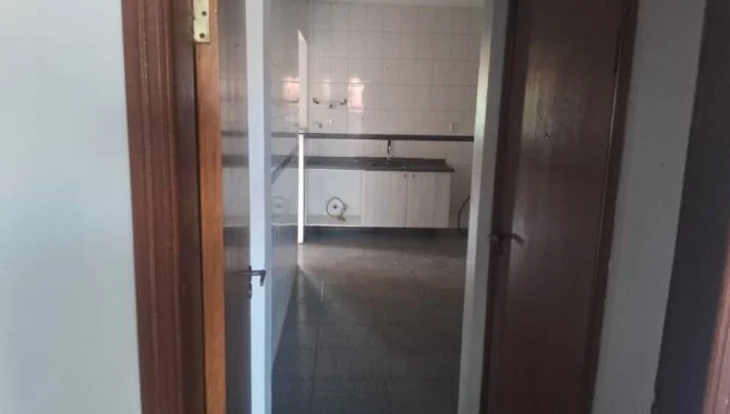 Foto 17 de 21: Apartamento em leilão em Rondonópolis - MT — Apartamento 165 m² (01 vaga) - Vila Aurora I - Rondonópolis - MT