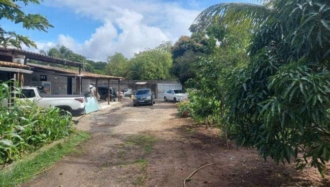 Foto 15 de 19: Casa em leilão em Camaçari - BA, bairro Monte Gordo — Casa 389 m² - Monte Gordo - Camaçari - BA