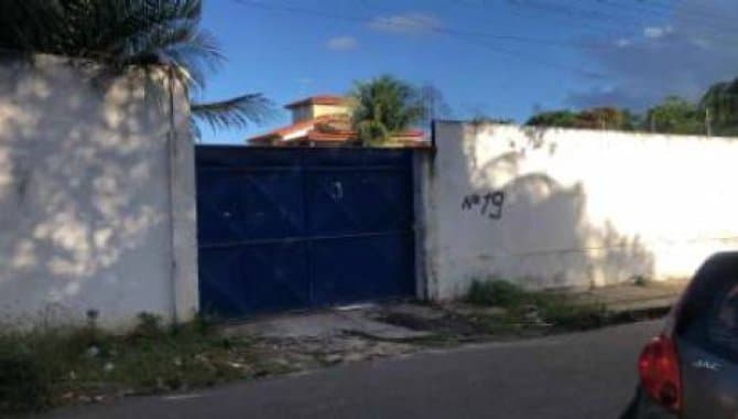 Foto 1 de 19: Casa em leilão em Camaçari - BA, bairro Monte Gordo — Casa 389 m² - Monte Gordo - Camaçari - BA