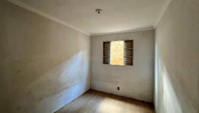 Foto 10 de 14: Apartamento em leilão em Birigui - SP, bairro Quemil — Apartamento 44 m² - Quemil - Birigui - SP