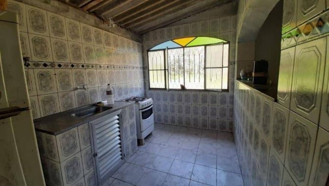 Foto 13 de 18: Casa em leilão em Magé - RJ, bairro Parque do Imperador — Casa 162 m² - Parque do Imperador - Magé - RJ