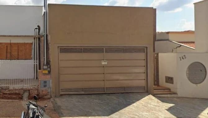 Foto 5 de 6: Casa em leilão em Tupã - SP, bairro Centro — Casa 320 m² - Centro - Tupã - SP