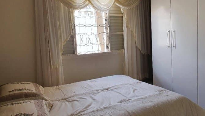 Foto 6 de 17: Casa em leilão em Ourinhos - SP, bairro Vila Soares — Casa 191 m² - Vila Soares - Ourinhos - SP