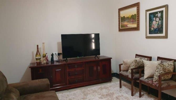 Foto 9 de 17: Casa em leilão em Ourinhos - SP, bairro Vila Soares — Casa 191 m² - Vila Soares - Ourinhos - SP