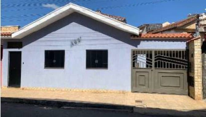 Casa em leilão em Congonhal - MG, bairro Bela Vista — Casa 123 m² - Bela Vista - Congonhal - MG
