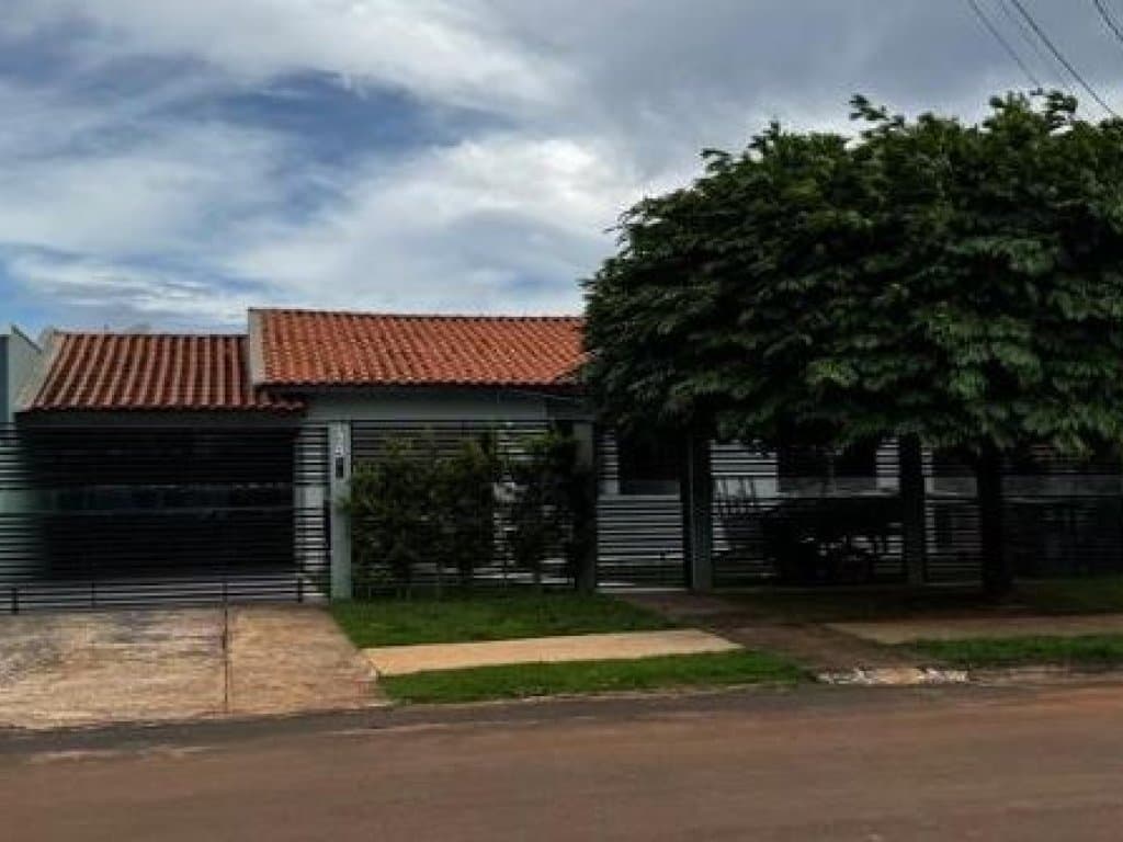 Foto 2 de 2: Casa em leilão em Sapezal - MT, bairro Água Clara Iii — Casa 97 m² - Sapezal-MT - Rua das Violetas, 179-NW - Águas Claras III