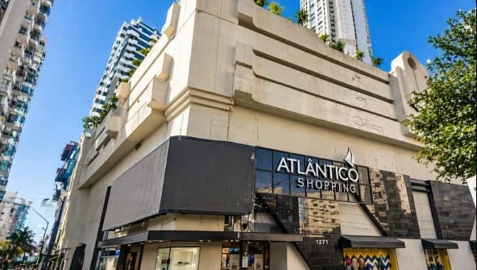 Foto 1 de 3: Comercial em leilão em Balneário Camboriú - SC, bairro Centro — Direitos sobre Loja no Atlântico Shopping 290 m² (área total) - Centro - Balneário Camboriú - SC