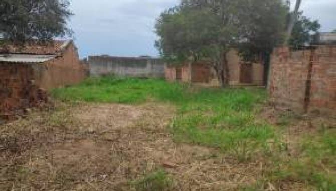 Terreno em leilão em Presidente Venceslau - SP, bairro Vila Bandeirantes — Terreno 420 m² - Vila Bandeirantes - Presidente Venceslau - SP