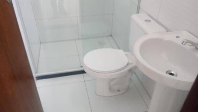 Foto 13 de 27: Casa em leilão em Feira De Santana - BA, bairro Jardim Cruzeiro — Casa 68 m² - Jardim Cruzeiro - Feira de Santana - BA