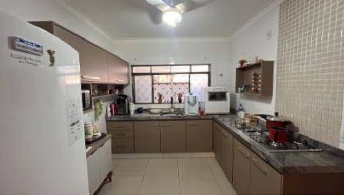 Foto 6 de 16: Casa em leilão em Catanduva - SP, bairro Jardim do Bosque — Casa 308 m² - Jardim do Bosque - Catanduva - SP