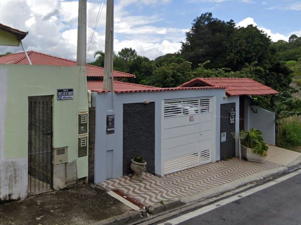 Foto 3 de 6: Casa em leilão em Mairinque - SP, bairro Jardim Granada — Casa 216 m² (área construída) - Jardim Granada - Mairinque - SP