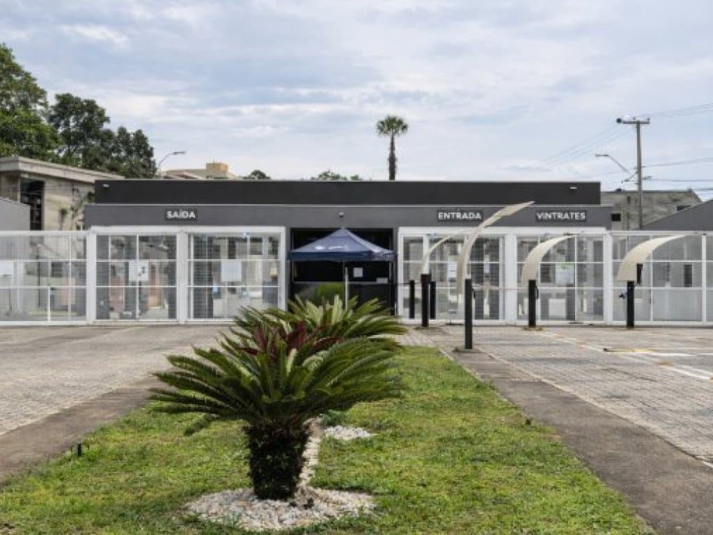 Foto 3 de 3: Casa em leilão em Cotia - SP — Casa 398 m² - Residencial dos Lagos - Cotia - SP