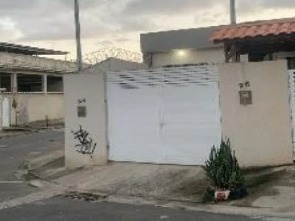 Foto 3 de 3: Casa em leilão em Mesquita - RJ, bairro Banco de Areia — Casa 34 m² - Banco de Areia - Mesquita - RJ