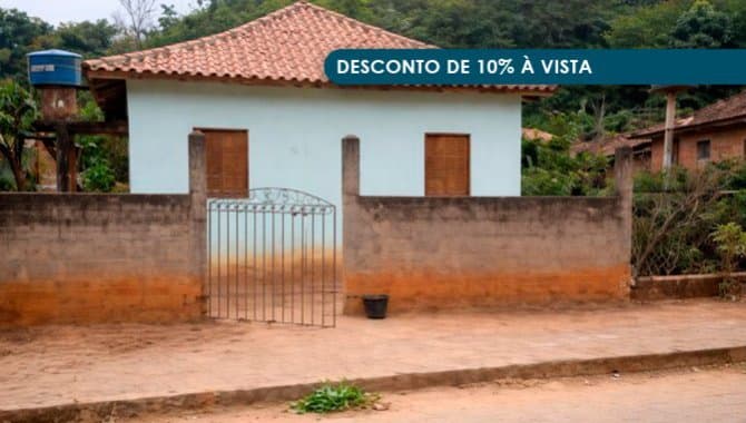 Foto 1 de 3: Casa em leilão em Mutum - MG, bairro Legítimo — Casa em Terreno de 300 m² - Legítimo - Mutum - MG