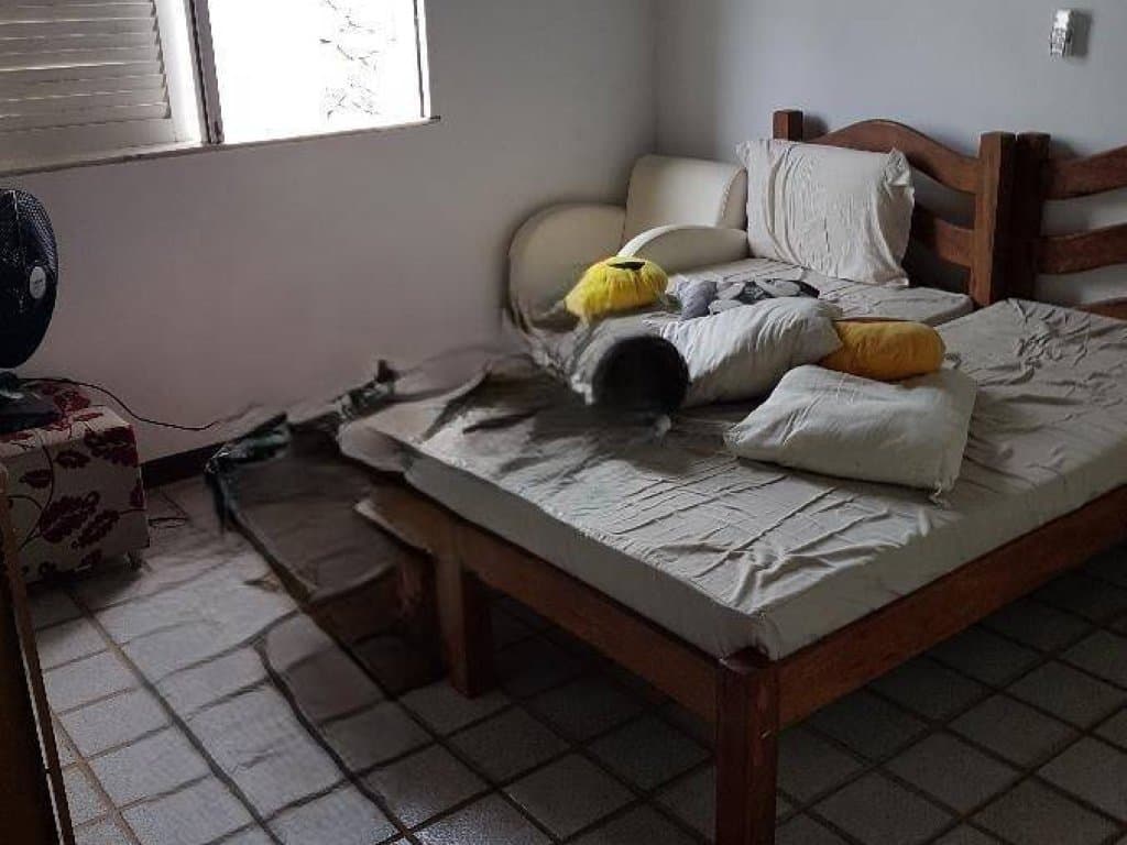 Foto 14 de 14: Casa em leilão em Camaçari - BA, bairro Centro — Casa 301 m² com Terreno de 1.324 m² - Centro - Camaçari - BA