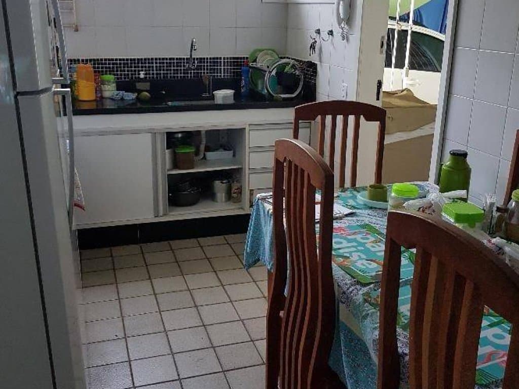 Foto 12 de 14: Casa em leilão em Camaçari - BA, bairro Centro — Casa 301 m² com Terreno de 1.324 m² - Centro - Camaçari - BA