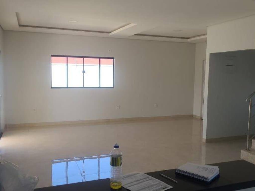 Foto 14 de 15: Casa em leilão em Poconé - MT, bairro Centro — Casa 220 m² - Centro - Poconé - MT